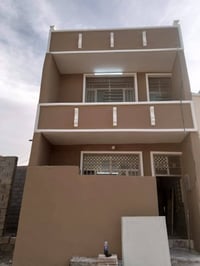 صباغ بيوت داخل وخارج أنواع الصبغ + شبابيك بيبان  والتصليح بسعار مناسبة...