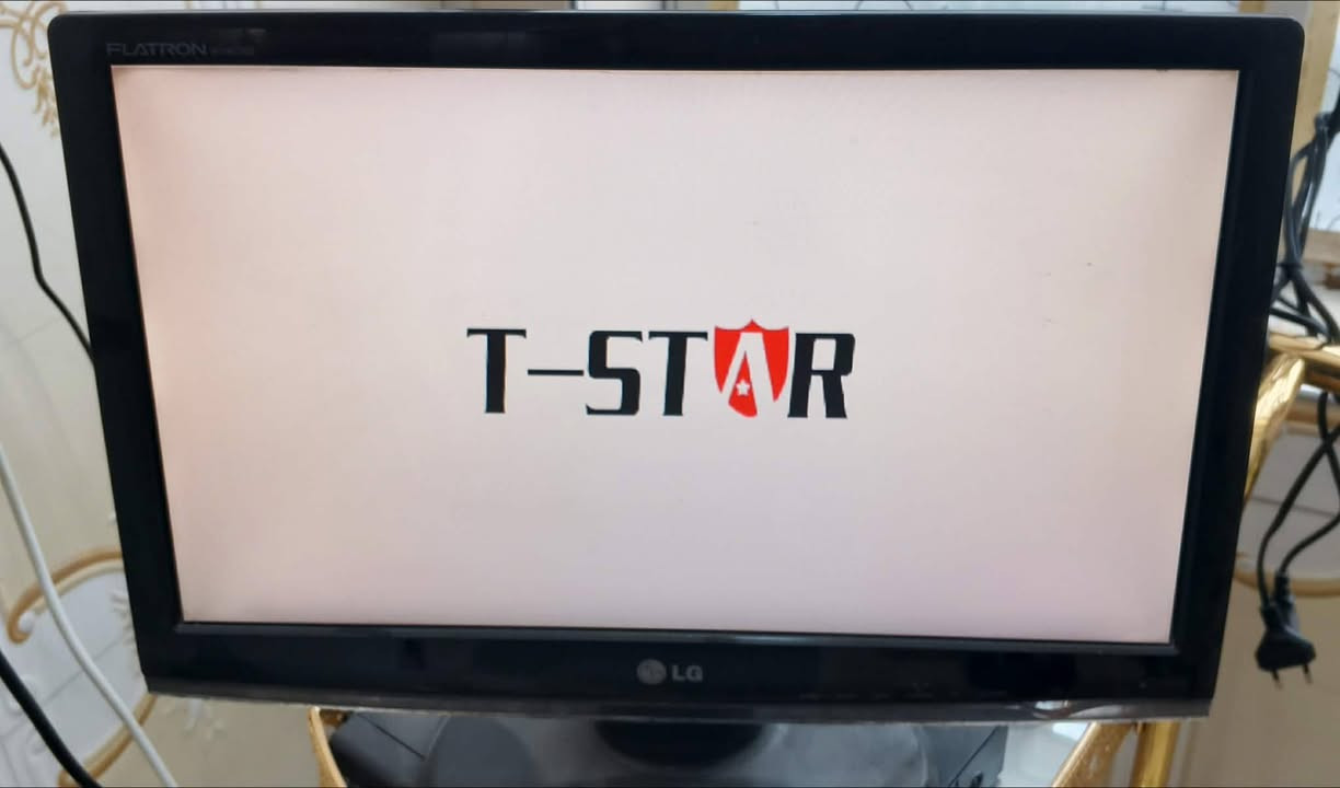 كامرات نوع T star عدد ٢ مع شاشه للممراقبه نوع ال جي مع جهاز مقوي نت للكامرات ب ١٧٥  بيه مجال بسيط
حله حي الطيارة


**إذا كنت صاحب هذا الإعلان وتريد حذفه لأي سبب، رجاءا أرسل رسالة إلى الدعم الفني**