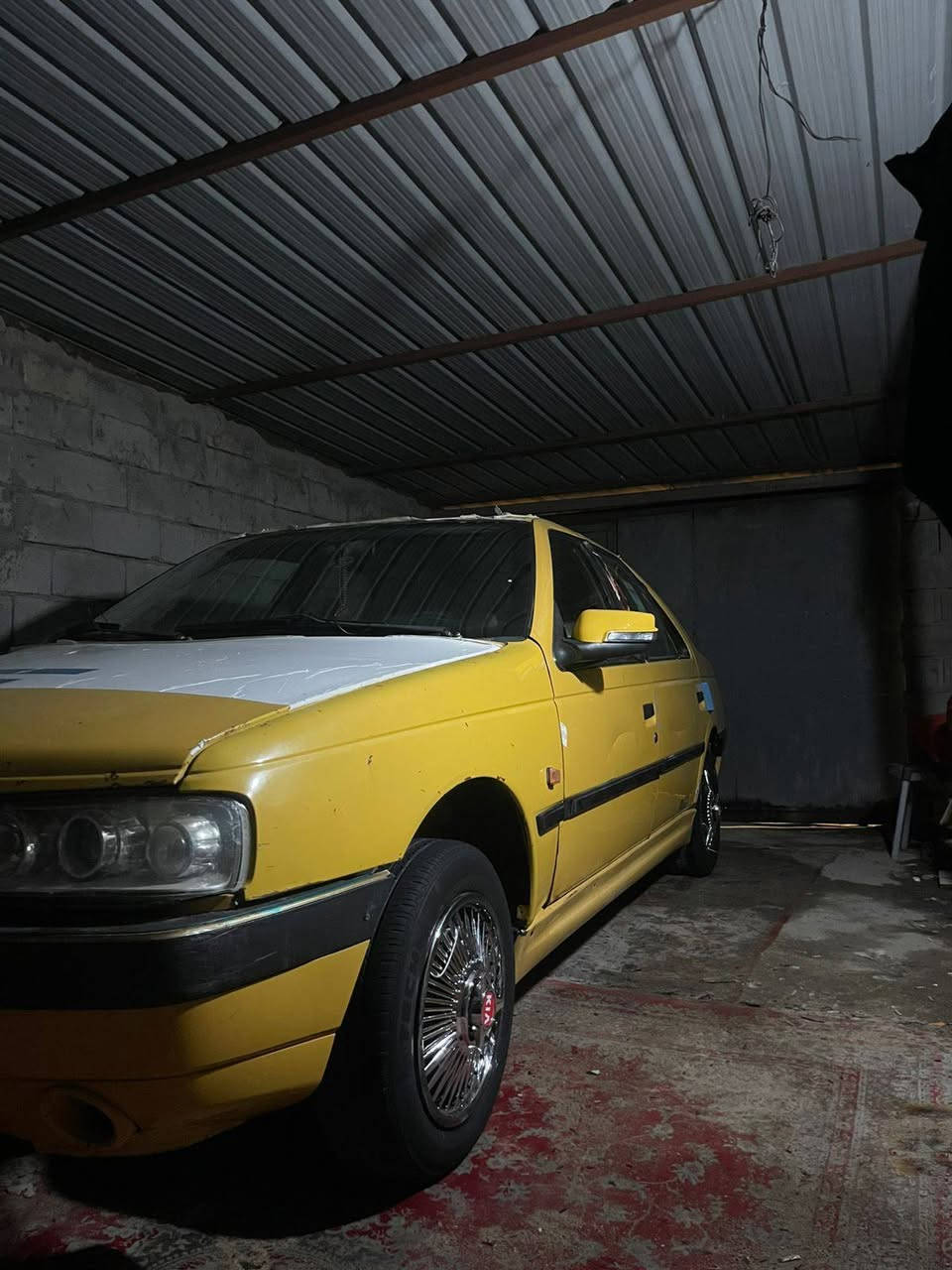 سلام عليكم بيجو 405 مديل 2012 رقم بصره اليف سنويه منتهيه ب25 راعيها موجود يحول سياره مثل مابصوره كير ومحرك مفولات حداده نص عمر دواخل مرتبه كهربائيات كلها شغاله خياس خفيف يرادلها ترتيب سياره مكان السياره بصره ابو الخصيب حمدان سعر 20وبيها مجال غرامات مصفره ولهيئه شكد ماتطلع يطيح من سعرها رقمي ***********
