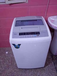 للبيع غسالة ميديا 10 كيلو جديده السعر 200 الف  مكان بغداد الامين ثانيه...