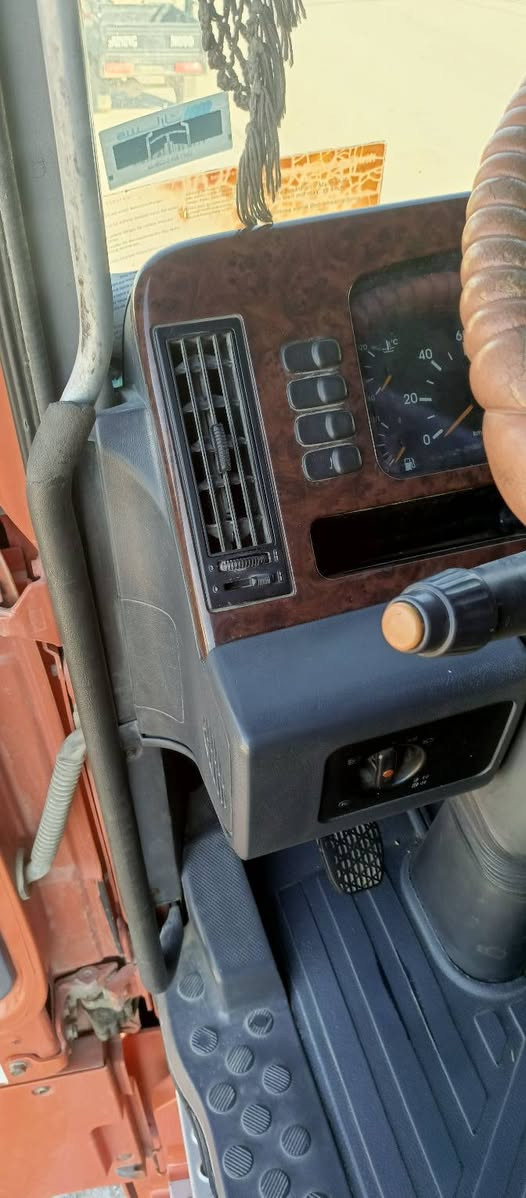 سلام عليكم كتروز البيع بس الشراي يتصل 2003. ***********
