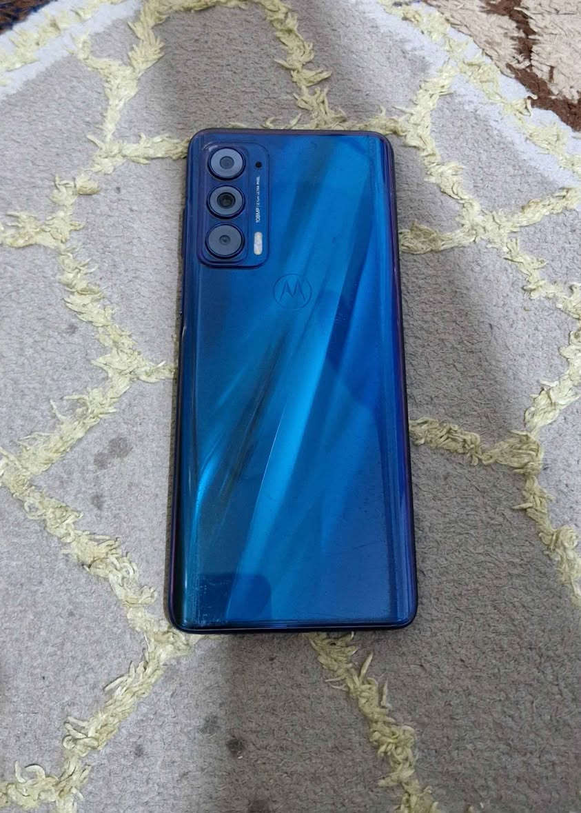 جهاز موترلا ذاكرة ٢٥٦ السعر ١٠٠ ألف *********** شراي اتصل مكاني بغداد جهاز كله شغال العشوائية ٨ كيكة بغداد, العراق
