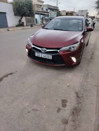 اخوان كامري موديل ٢٠١٦ للبيع السياره بيه قطعتين بدون داخل رقم أربيل تح...