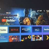 وبركاته. كما موضح في الصورة جهاز دافاشو 4K، الجهاز جديد ولم يُستخدم إل...