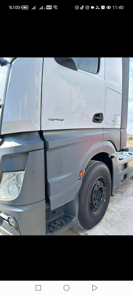 سلام عليكم اكتروس وحش مرقم جديد سنويه بس راس موديل 2015حجم 18/45 سقف عالي كاميره حساس ثلاجه تخم تايرجديد سياره جاهزه السعر 335$ مكان زاخو رقم ***********//***********
