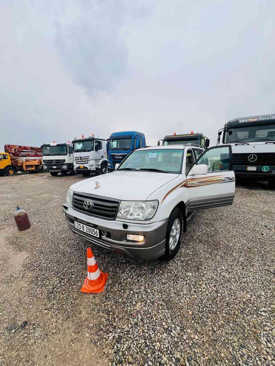 السلام عليكم مونيكة البيع 2006 سيارة  عامل كير مكينة اكسل حدادية أمامية وخلفية بل كارتون مكينة 6 عدلة
سيارم متعوب عليهة تخم تاير دوشمة جديدة كهربايات كالهة شغالة سيارة سبعة راكب 3 قطع تبريد بيهة منظومة مال غاز كاملة رقم سليمانية بسمي تحويل ثاني يوم
الاستفسار اتصال علا ***********
