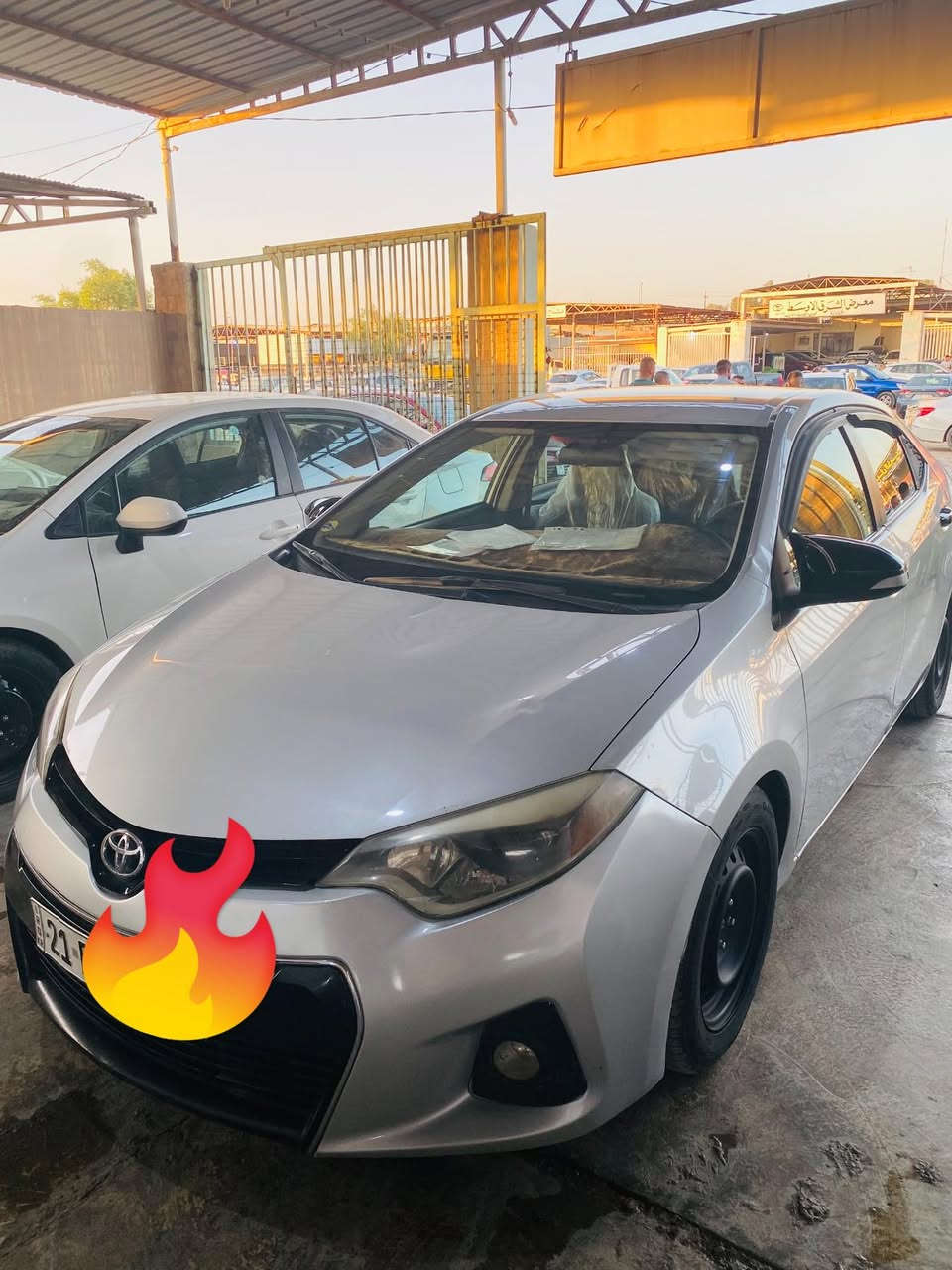 تويوتا كورولا 2016 - فئة LE (محرك 1.8L) 🇯🇵 
السيارة بحالة ممتازة جداً، اقتصادية وقوية، ومناسبة جداً .
المواصفات:

• المحرك: 1800cc (Dual VVT-i) نشط جداً واقتصادي.

• الكير : أوتوماتيك (تبديلات ناعمة جداً).

• الممشى: [ 151 ] ميل .

• اللون: [ سلفر ].

• الشاشة، كاميرا خلفية، مثبت سرعة، ،تبريد ثلج.

ضررها / قطعة واحده جاملغ الخلفي وبدون اي تبديل وبيها شويه حالوب 

 الإطارات والبطارية بحالة ممتازة، السيارة جاهزة وما محتاجة أي مصروف

تفاصيل البيع:

• الرقم: [سليمانية  ] - تحويل أو وكالة مضمونة.

• السعر المطلوب: {125 }ورقة

وقابل للتفاوض 

• الموقع: [صلاح الدين - سامراء]

للاتصال /***********
