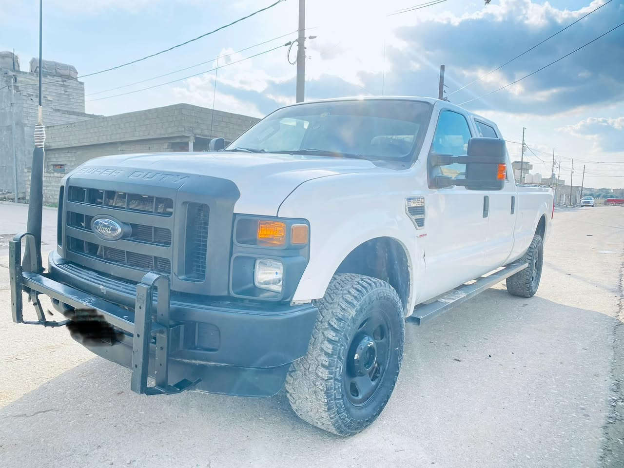 مرخصة الامين سياره للبيع نوع فورت موديل 2010 سياره بدون  بدون رقم  سياره بلاديه مكينه وكير واكسل وحداديه وتبريد وتخم تاير كله على وضع الشركة كهربائيات  بلاديه  ￼
اتصل على واتساب ***********
