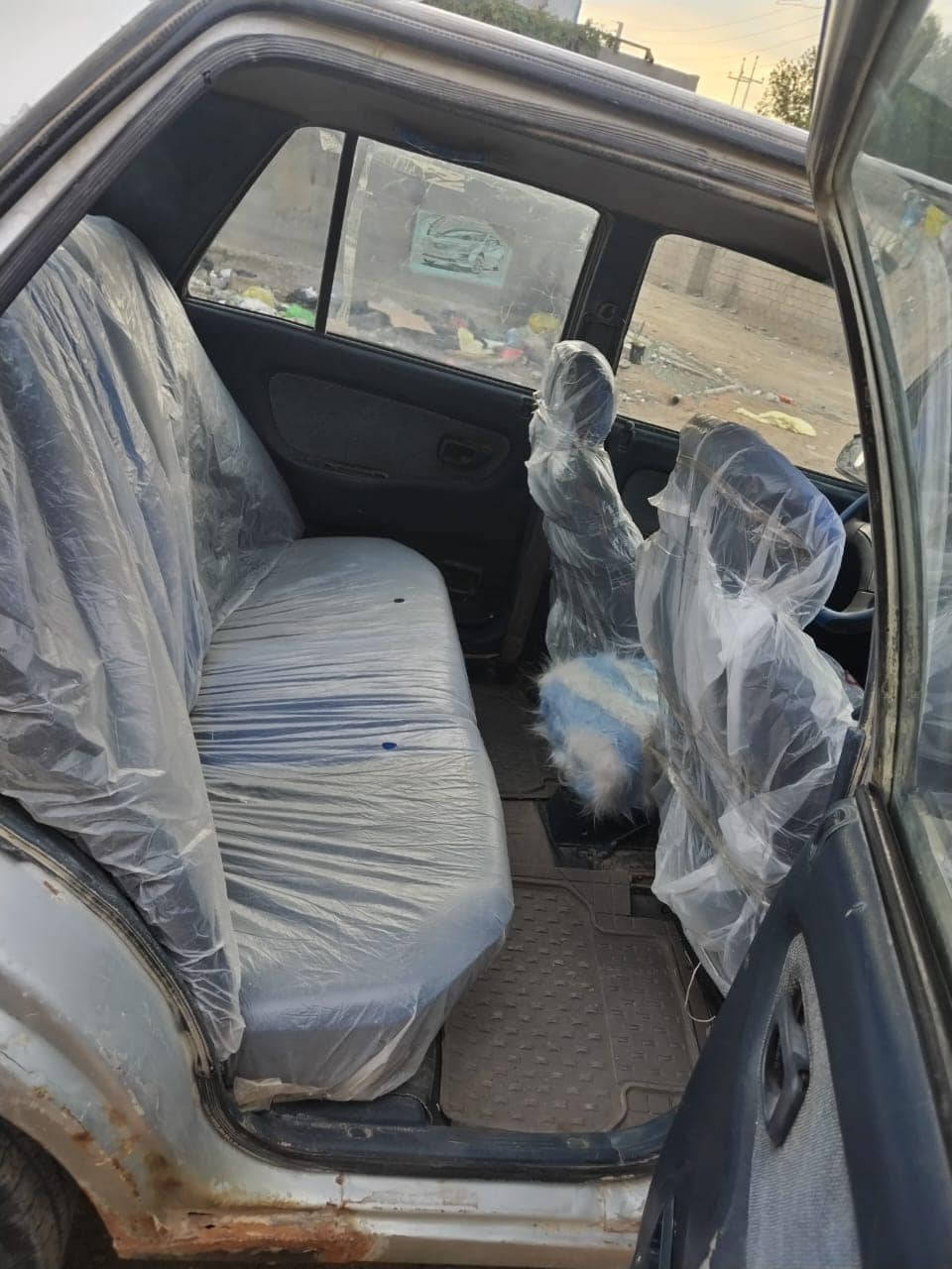 سلام عليكم سياره هونده اكسنت موديل 92 رقم نكليزي تحويل ثاني يوم محرك وكير بل باكيت كهربائيات كلها شغاله سياره حلوه بمعنه كلمه رقم هاتف *********** رايدها ب 25 بيها مجال حك جيه عنوان لانبار كرمه
