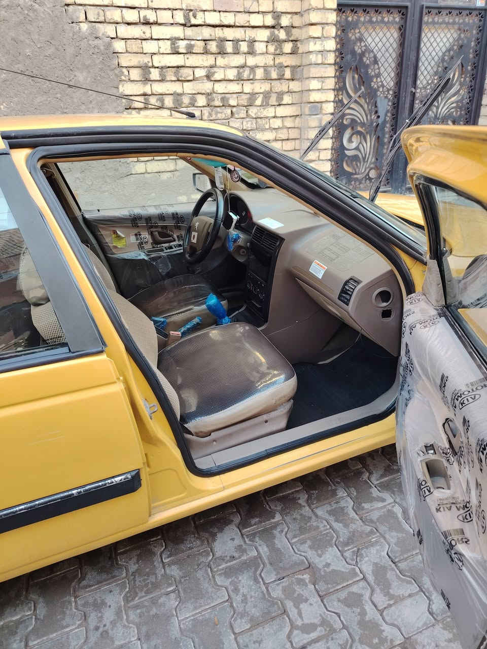 السلام عليكم بيجو لميس مديل ٢٠١٦  مكفوله من كلشي غير بارد يم باب السايق  سعر ٤٨ ورقه وبيها مجال مكان بغداد شعله اجاوب خاص
