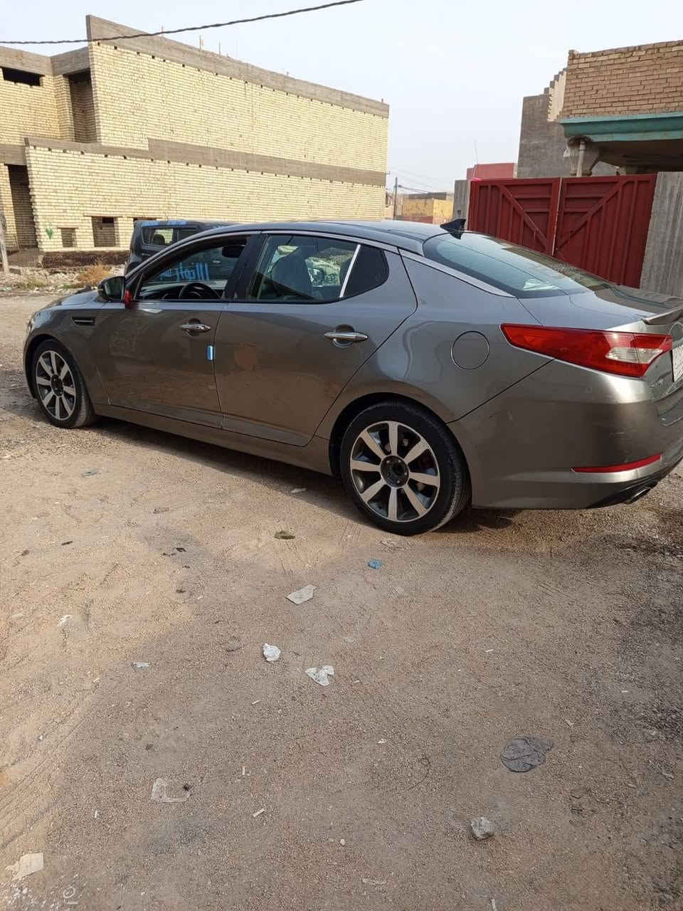 اوبتما 2012 امريكي
السياره كفاله من الصبغ عده هلال بي صبغ شبر
فوول1/1
محرك جديد قبل شهر شاده 
دبل كزوز 
بصمة تشغيل
بصمة ابواب
بانوراما 
ويل رياضي 
كشنات جلد تبريد تدفه 
كشن كهرائي
كشن خزن ميموري
لد امامي.
لد خلفي
تخم تاير جديد
انارة kiA بالدوس
نظام ترحيب عن بعد 
أشاير بالمري
مري شفط
تحكمات ستيرن
شفتات
شاشه اعطل
سماعات انفنتي 
تبريد قطعتين
نظام ABS مانع انزلاق
نظام كروز تثبيت سرعه
نظام ايكو تنظيم استهلاك البنزين
بلوتوث/اوكس
السيارة جديده كلش
رقم بغداد 
السعر108
بيع مستعجل
‭***********
