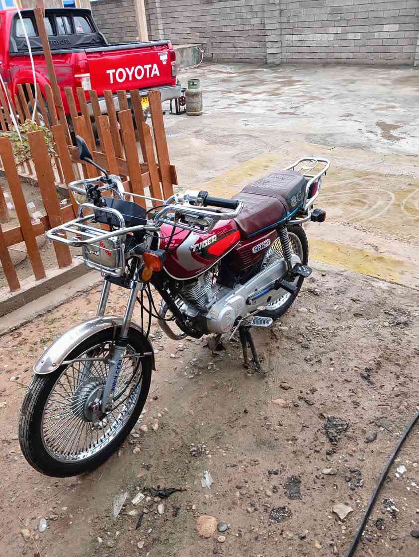 اسلام عليكم تايكر موديل 2020 للبيع شرط محرك اخرس مبدل بستن فقط وزن ثقيل ابو البصمه كهربايات كلو شغال ما بي نقص يحتاجلو فقط دبلات امامي ماطور خير من الله سعر 390 بيها مجال شي قليل مكاني موصل رقمي ***********
