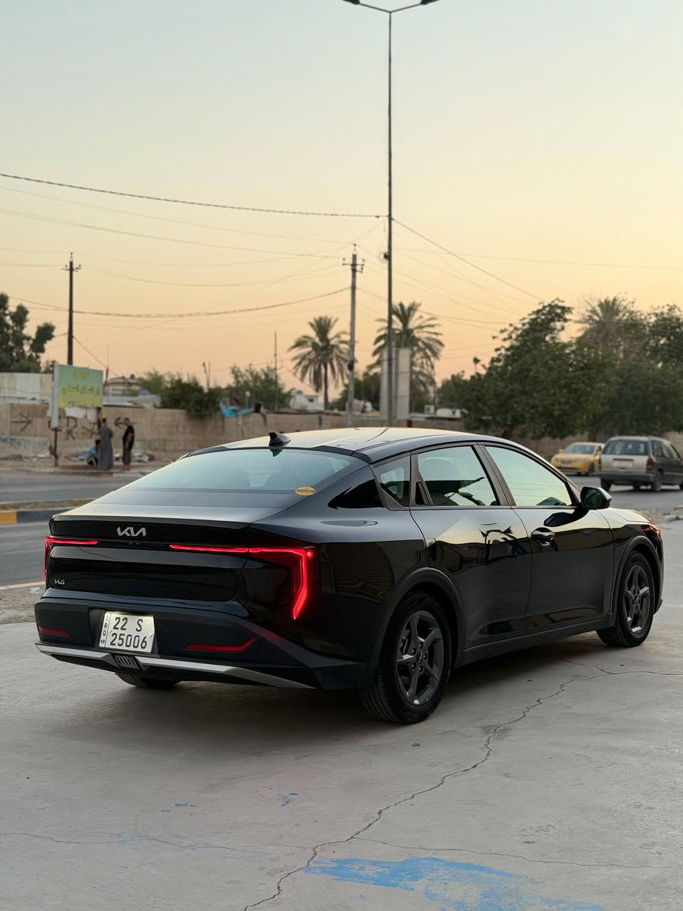 للبيع فقط كلين كفاله عامه فقط دعاميه
 كيا كي فور K4  LX  2025 
محرك : 2000 دوش مرغوب
وارد : اميركا 
ماشيه : 21 الف مشي امريكا 
مواصفاته
_بصمة 
_تشغيل عن بعد 
_ بصمة ابواب 
_ بصمة جنطه 
_شاشه متصل حجم كبير 
_فول قيادة ذاتيه مع تحديد مسار 
_فول تحكم ستيرن 
_منافذ شحن خلفية 
_سايد بريك كهربائي 
_مانع انزلاق 
_نقط عمياء
 _ تحكم وضعيات قياده
_رادار امامي وخلفي وجانبي 
_فول حساسات توقف ذاتي 
_لد امامي مع عدسات زنون
_لد خلفي 
_كامره خلفية دقه hd 

مرقم اربيل كامل ( تحويل مباشر )

حادث سياره 
فقط دعاميه بدون لاايرباك ولا دواخل ونفسه مصلحه وصور حادث مرفقه 
باقي سياره كفاله عامه ع اخير 

عنوان : بغداد قرب علوه الرشيد القوس 
السعر : 174$$
استفسار :***********
             :***********
