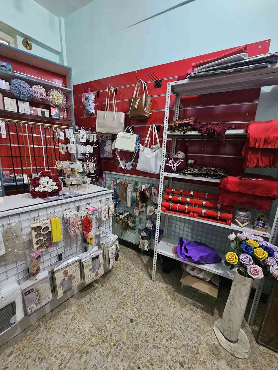 الأغراض كلها جديده اكسباير  ل٢٨


**إذا كنت صاحب هذا الإعلان وتريد حذفه لأي سبب، رجاءا أرسل رسالة إلى الدعم الفني**