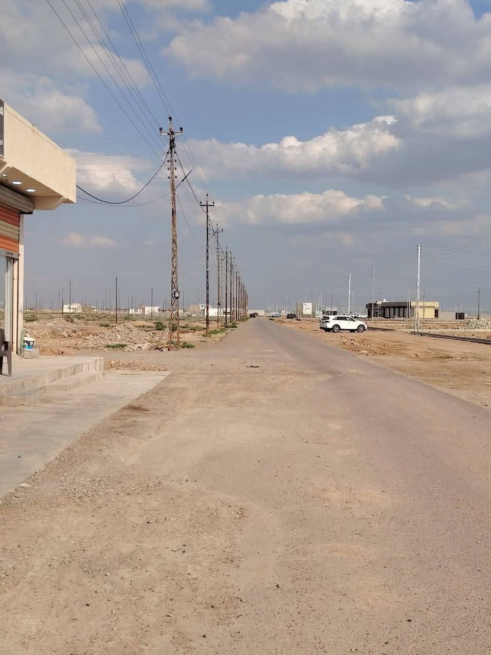 السلام عليكم /(مراوس)/عندي قطعه ارض مساحتهه 300 متر  طابو ملك.صرف باسمي متوفرة جميع الخدمات حاليا بيلش بيهه البناء مثل ماموضح بلصور  مجاور بوب الشام تبعد عن منطقه الشعب 5 دقايق بلظبط //اراوسهه بيت  // بلعامرية او حي حطين او حي الخضراء او حي الجامعة او حي العدل او حي الحهاد حي الحسين او البياع   للاستفسار *********** واتساب
