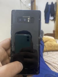 نوت ٨ يحتاج بس ضهر وشاشة قفل ٤٠ الف  الحد يعامل عنوني بغداد سبع بكار ت...