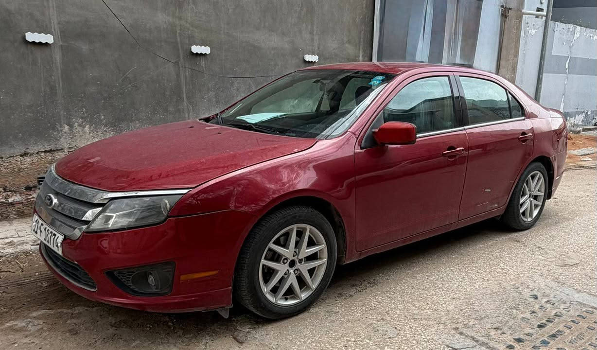 السلام عليكم
للبيع فقط
فورد فيوجن وارد امريكي موديل 2010 رقم بغداد رقم جديد بأسمي داخلة كلين تايتل هنا بيهة جاملغ امامي عكس السائق بدون دواخل نفس الجاملغ مصلح.
السيارة محرك ٢٥٠٠ تنفس طبيعي بانزين عادي بدون دوانز السيارة جاهزة على اخر حباية كير محرك تبريد مكفولة
السعر 80 وبيهة مجال شي بسيط 
للاستفسار
*********** النجف, العراق
