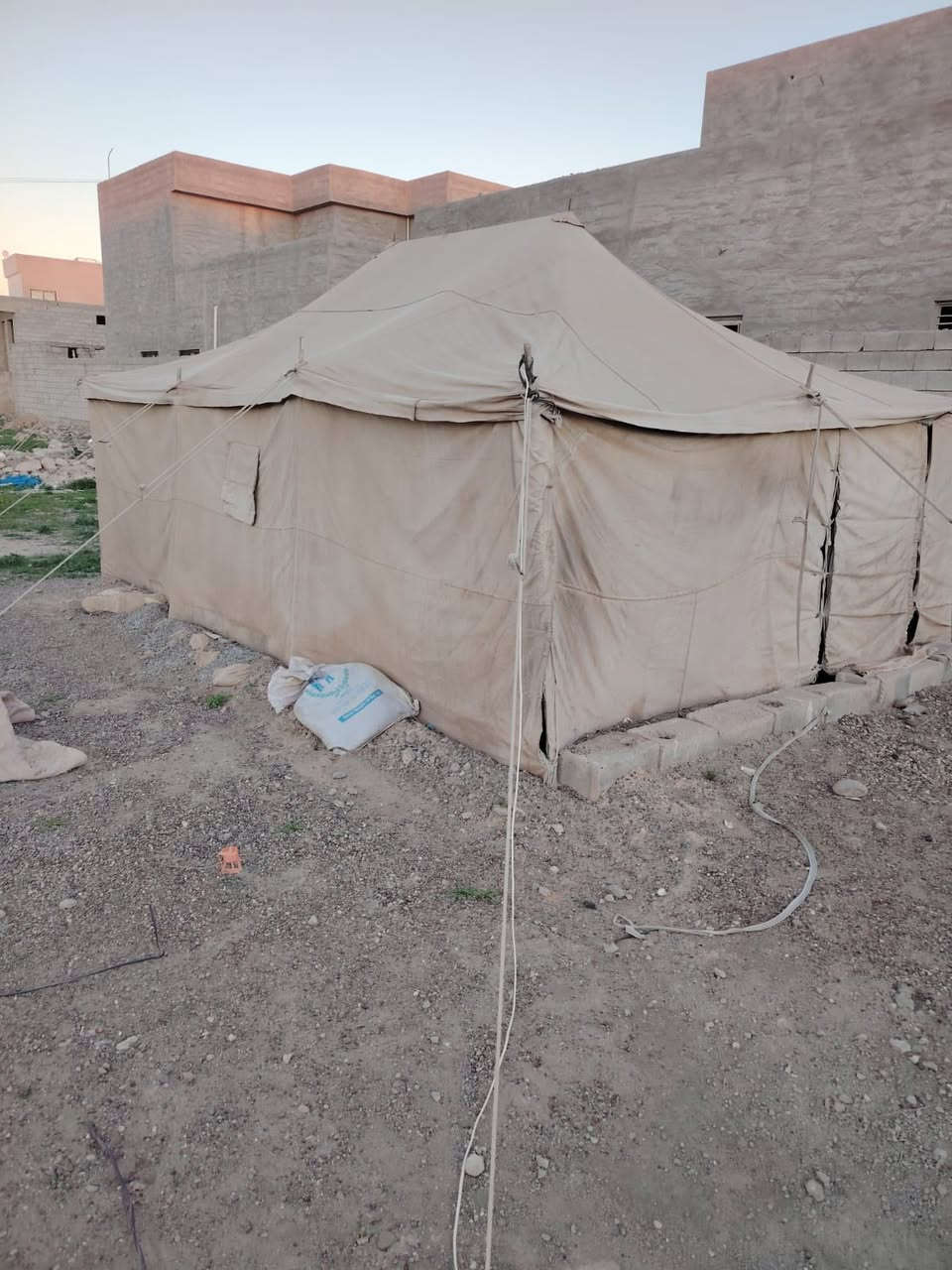 السلام وعليكم يوجد خيمه للبيع الستفسار أتصل ***********
