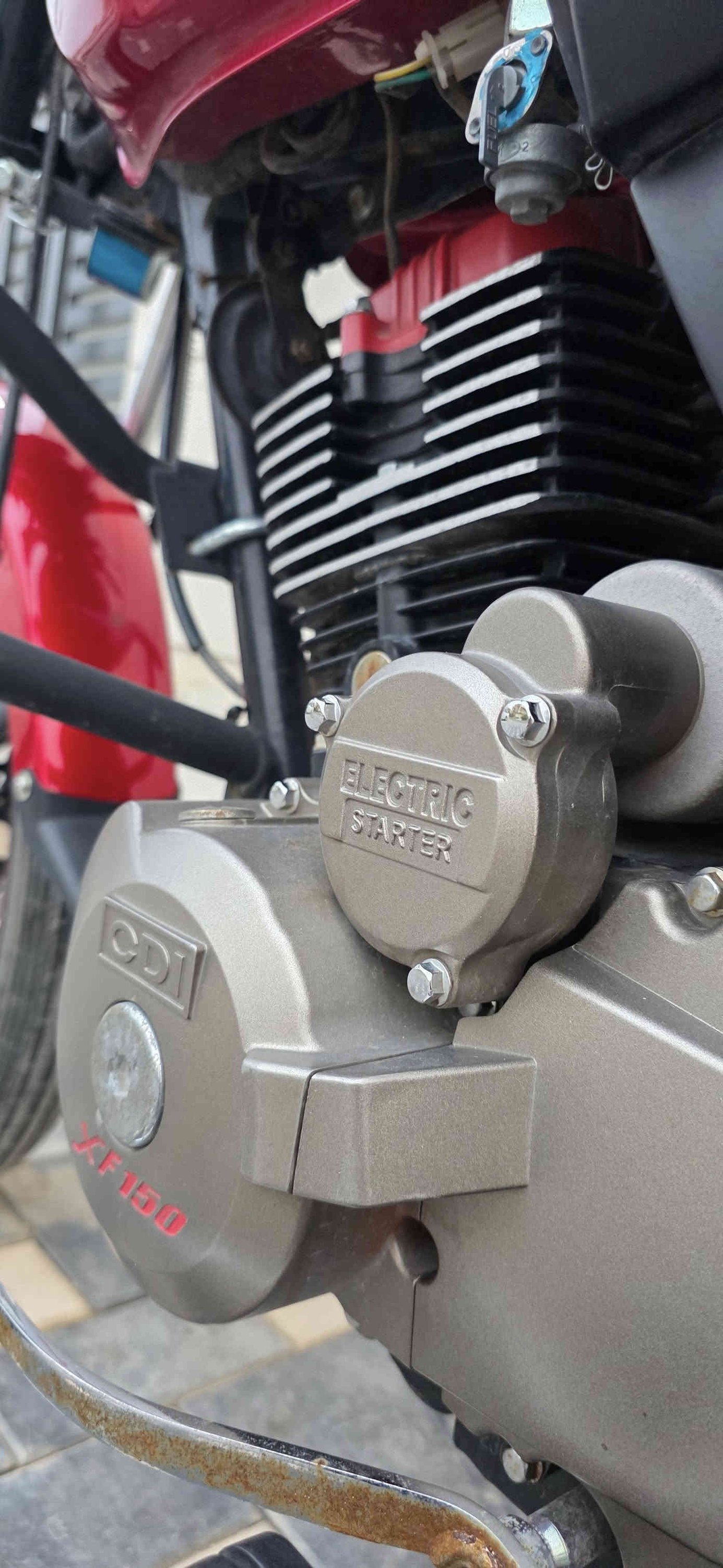 السلام عليكم ورحمة الله وبركاتة
دراجة شاينك 2023 للبيع 
الدراجة مرقمة بغداد بيها لوحات ثنين انلكيزي
الدراجه ماشية 10 الاف حقيقي 
الدراجة نضيفة جدأ مداريها بالدهن ومامتعبها وتجي تشوف بعينك وتفحص 
الدراجه وياها زوج تايرات واقية طين 
والسنويه بسمي ثاني يوم التحويل 
السعر 1750 وبيها مجال 
العنوان بغداد حرية 
للاستفسار واتساب او ***********
