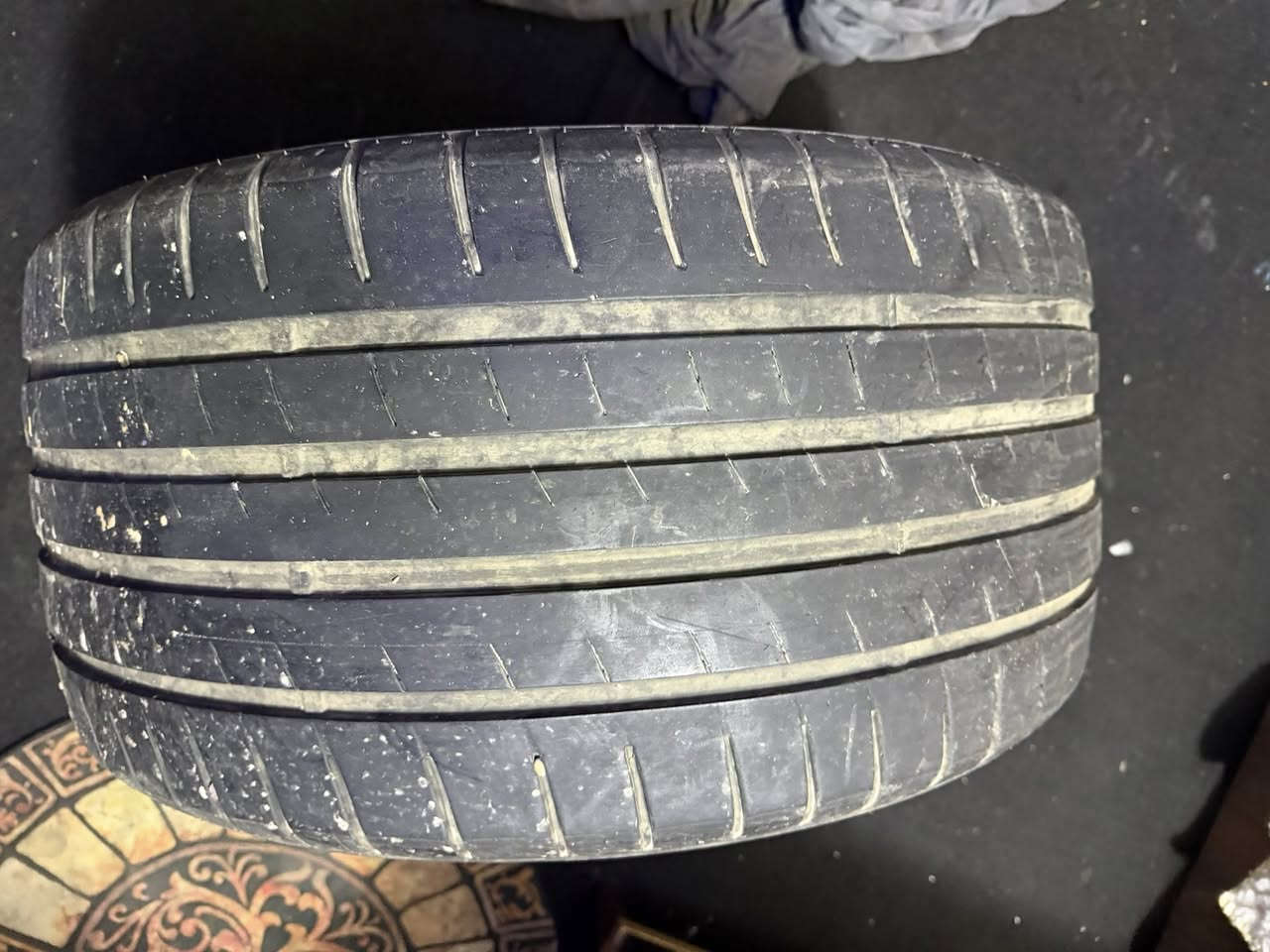 السلام عليكم
تك تاير اخو الجديد قياس ٣١٥/٣٥/٢٠ سعر. ١٢٥ الف
زوج دبلات موبر صفر سعر ١٥٠ الف 
طخم دبلات واحد بيهن نص عمر مع اللوي سعرهن ٧٥ الف 
جادرشامو مبطن مال جارجر سعره ٣٥ الف 
دهن موبر اصلي وكاله مع الفلتر سعره ١٥٠ دولار 
لحية جارجر امامي سعره ٣٠ الف 
مكاني الاعظميه للاتصال ***********
