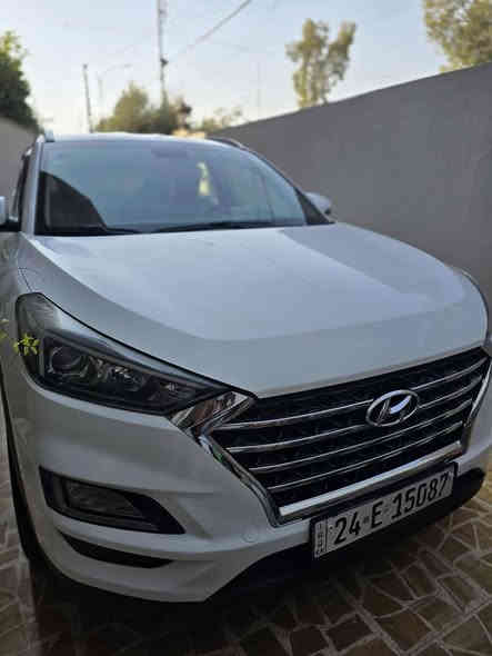 سلام عليكم مكلف بل نشر 
توكسن ٢٠١٩ خليج بدون صبغ فقط نص دعاميه مع بارد باب السايق شي كلش قليل ماشيه ٨٤ مكينه وكير شرط مامفتوحات 
موصفاتها بل فيدو موجده 
سعرها ٢١٦ 
سياره بسمنا اتريد تخويل اتريد وكالة
***********
