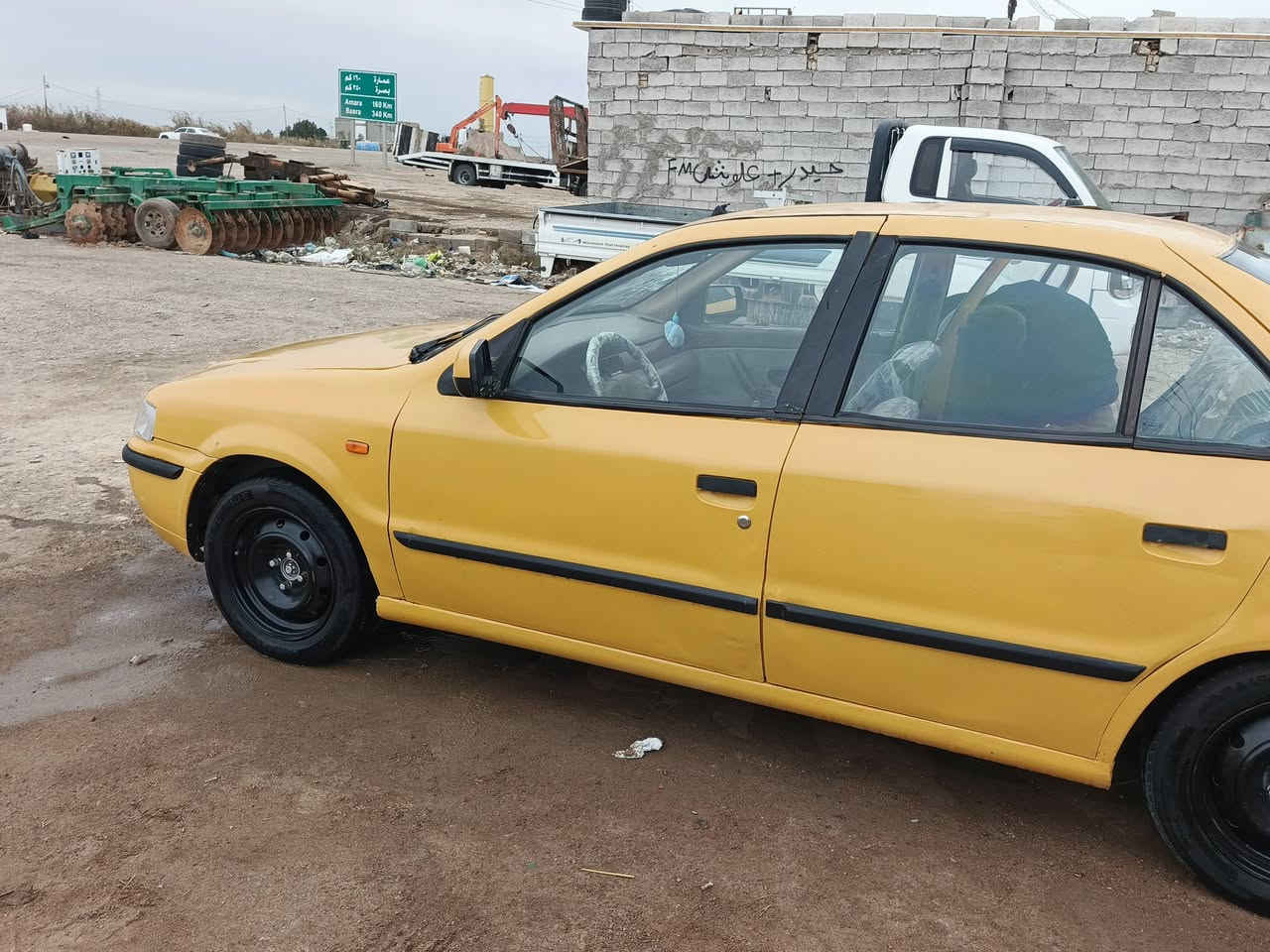 السلام عليكم سمند موديل 11 كير ومكينه فرنسي بل جيس تخم تاير حداديه جديده سنويه صاقطه عليها غرامات 4 ورقات ينزلن من سعرهه السعر 28 وبيه مجال رقم ميسان يمته متريد احولك رقم ***********
