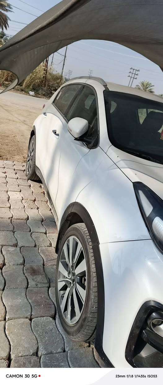 السلام عليكم سبورتج خليجي محرك ٢٠٠٠ دوش فول عدا الفتحة.. بيه صبغ شويه بالبنيد والباقي مكفول رقم اربيل الماني جديد السعر ١٧٥ مكان كربلاء. الإمام عون ***********
