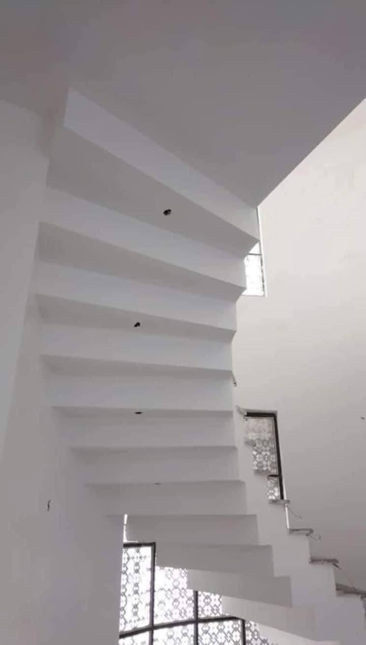 لبخ سقل المتر ٦
لبخ ونثر المتر 6ونص.        
جص بورك ب6
لبخ اجراره 5

لبخ تصفير المتر 7.            خلفات عدد 2

لبخ تشميع خارجي 3

لبخ تشميع داخلي 2ونص

الخاص مفتوح حياكم لله
***********
وكلشي بي مجال
