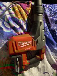 دريل ميلواكي • ٥ سرعات • بطارية ٨أمبير