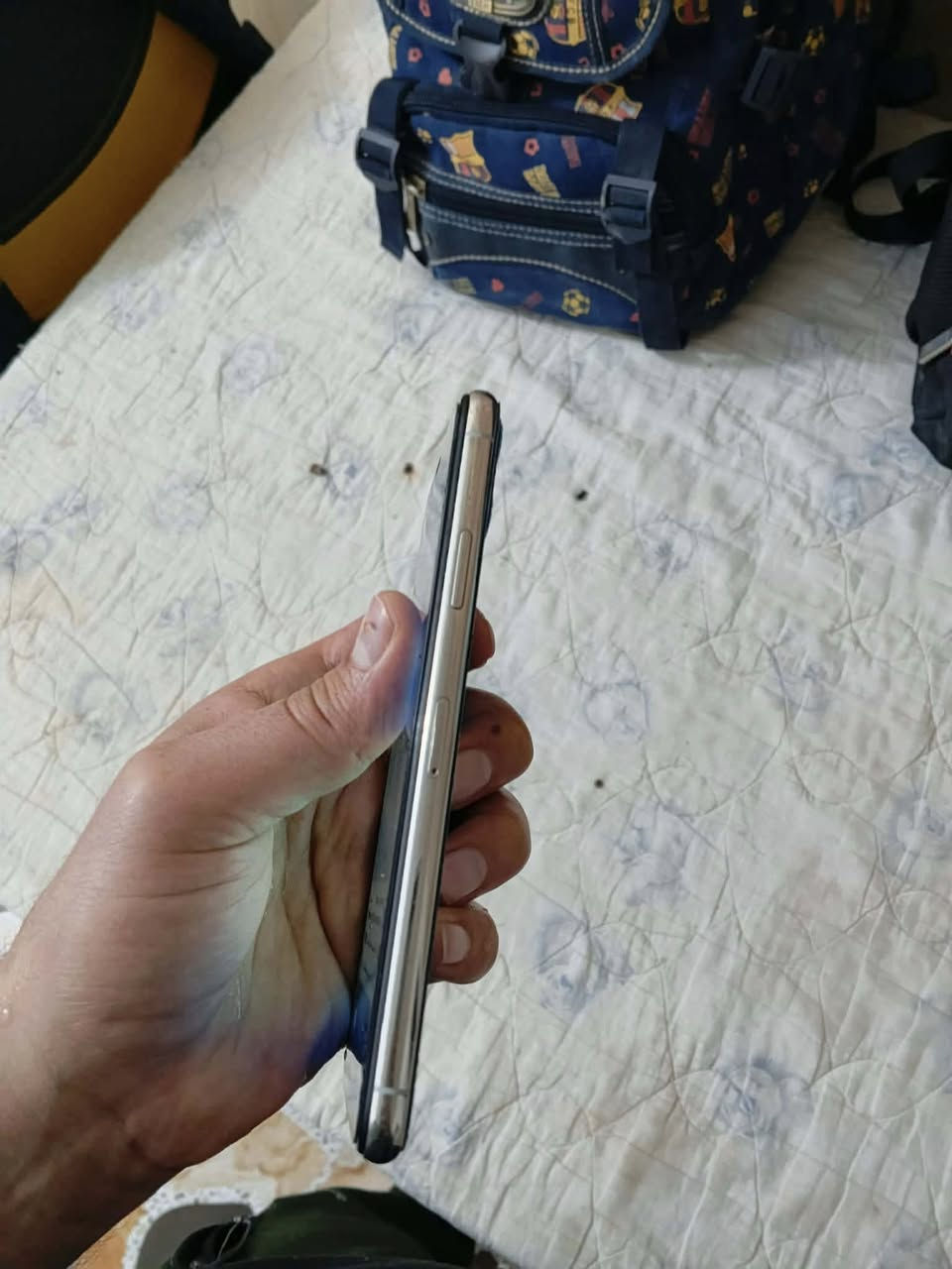 للبيع iPhone 11 Pro Max
ذاكرة 256GB
صحة البطارية 94% 🔋

الجهاز سريع وأداءه ممتاز، كاميرا خرافية للتصوير، مناسب للألعاب والاستخدام اليومي بدون أي مشاكل.
Face ID شغال، الجهاز نظيف ويشتغل بكفاءة عالية.

السعر: خاص رجاءً علمود لحد يسوي نفسه خبرة بالاسعار

اللي يريد جهاز عملي وقوي يراسل خاص 📩


**إذا كنت صاحب هذا الإعلان وتريد حذفه لأي سبب، رجاءا أرسل رسالة إلى الدعم الفني**