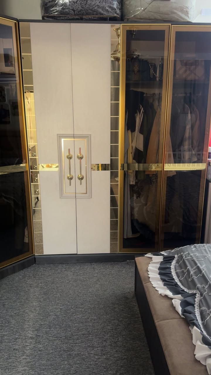 السلام عليكم 
غرف نوم للبيع اول وحدة البيجي كنتور زاوية سعرها 800 
الثانية لونها رصاصي ب600 اثنينهم نظيفات كلش مكاني حي الخضراء


**إذا كنت صاحب هذا الإعلان وتريد حذفه لأي سبب، رجاءا أرسل رسالة إلى الدعم الفني**