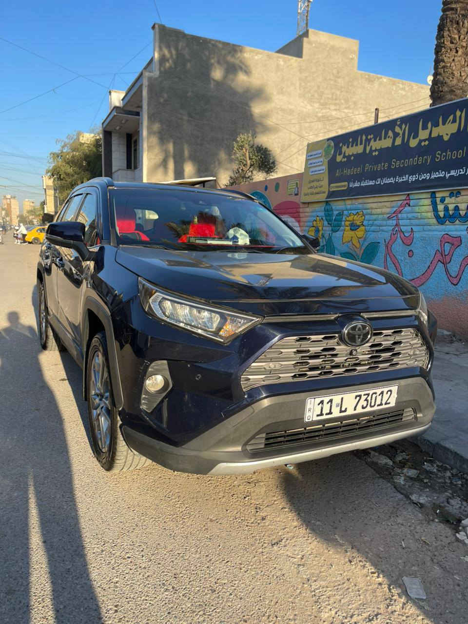 السلام عليكم
للبيع راف 4 موديل ٢٠٢١ Limited

رقم بغداد انكليزي بسمي تحويل ثاني يوم 

اللون حبري 

٥ مقاعد جلد 

كاميرا خلفية 

فتحة سقف 

صندوق كهرباء 

التحكم على المنحدرات 

كاميرا ٣٦٠ درجة 

مستشعر وقوف 

تدفئة مقاعد 

تبريد مقاعد 

مثبت سرعة 

شاشة 

مراقبة نقطة عمياء 

مقاعد كهربائية 

شاحن لاسلكي 

ذاكرة مقعد 

بصمات دخول ذكي 

فول مواصفات اللمتد

واردامريكي حادث قطعتين بدون دواخل وبدون أيرباك 

بيه بنيد وجامرلغ تبديل فقط 

مكان السياره بغداد/الصليخ/الجديد 

السعر235وبيه مجال بسيط لشراي 

هاتف ***********
