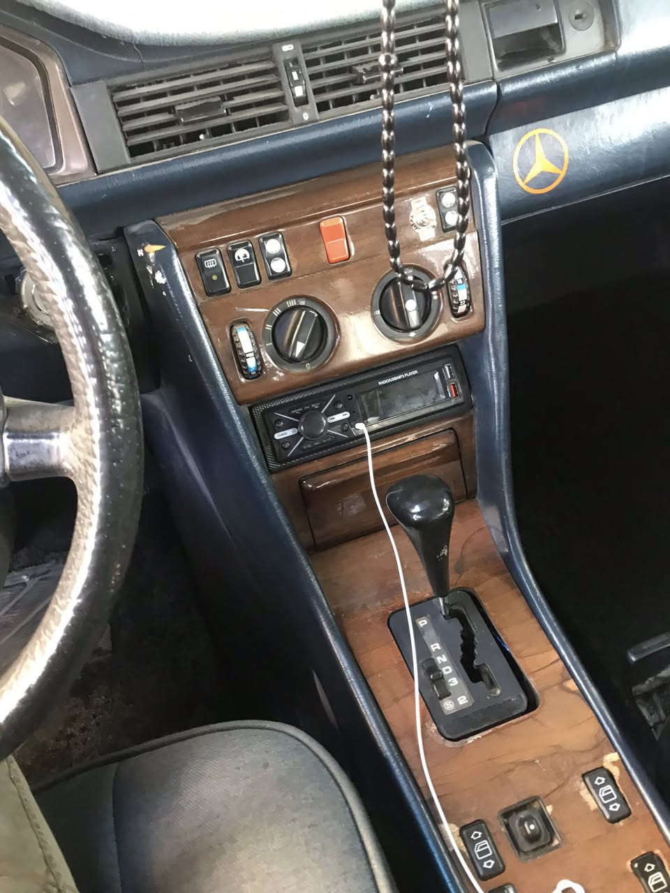 مارسدس ستيشن محرك بطة مصبوغة حززام للجمالية سيارة نضيفة مال جناي باسمي تحويل مباشر كهربائيات حدادية تخم تاير غرفة جديدة سنوية ل ٢٨  
المقدادية ديالى السعر ٣٨ بيها مجال 
الاتصال والاستفسار 
***********
