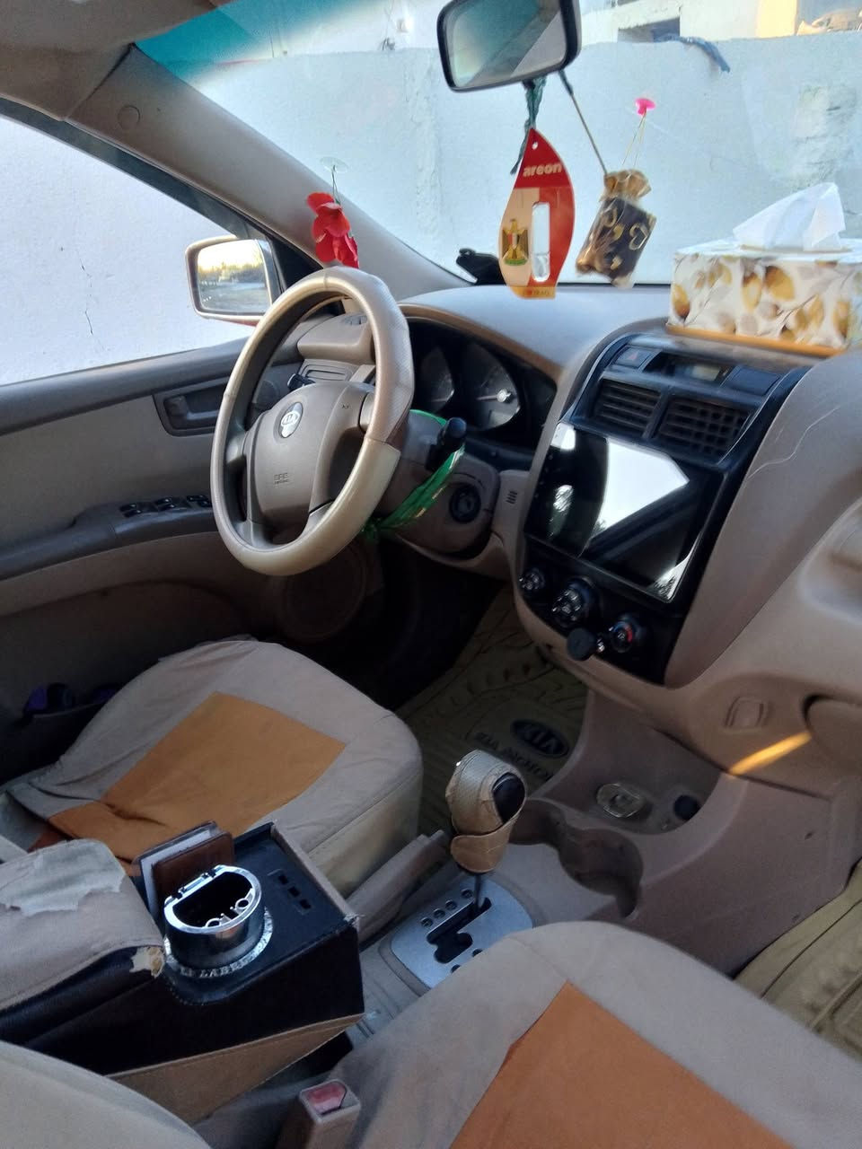 كيه سبورتج م 2009 بسمي مكينه الفين  خليجي ويل كب خمسه مرشوشه حزام لجماليه اوتماتك  استخدام لشخص واحد مال موضف  السعر بشده وعشرين وبيه مجال حك الجيه .وهذا رقمي ***********.. أبو محمد السلطاني
