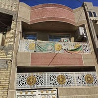 بيت للبيع في حي البساتين شارع شيخ منهل ٥٠ متر بيت نضيف حلو شارع تبليط ...