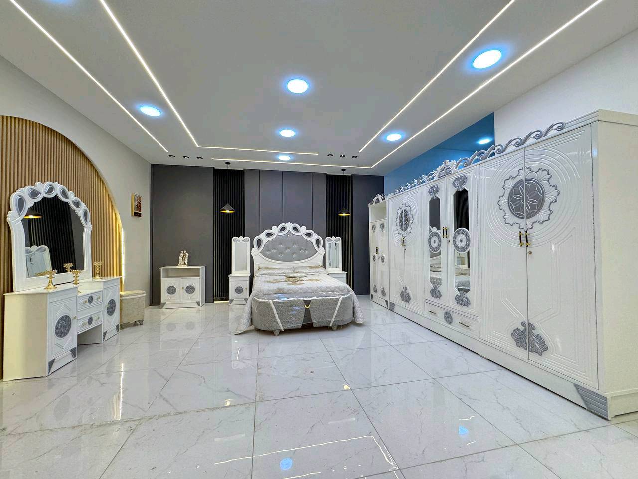 السعر // مليون و100

🔅تفاصيل الغرفة المرمري  ....

 خارج ٤ملم ام دي اف 🔺
وداخل صاج ٣ملم 
صبغ حراري  درجة اولى 


عدد القطع  ٧ قطع 😍
🔺1 //جرباية  قياس  ١٦٠ × ٢٠٠ 
🔺//ميز جانبي ايسر قياس ٥٠
🔺2// وميز  جانبي  قياس ٥٠
🔺3// زاوية ارتفاع مترين عرض ٨٠
🔺4// وميز بلازمه  
🔺5//وميز مراية ارتفاع مترين عرض ١٢٠
🔺6// وكنتور ٦ باب  ارتفاع مترين و١٥ طول ٣ متر و١٥

القطعه الثامنة حسب الطلب شازلون
سعرها ٥٠ الف ❤️

(توصيل مجاني مركز بغداد )
التوصيل يشمل الشد مجاني 🔥
(اطراف ٥٠)
باقي المحافضات حسب البعد
توصيل الجميع محافظات العراق 

الاحجز والاستفسار راسلو الصفحه