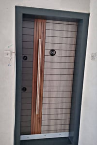 ساحة 302 • باب قاصة رئيسي • ٢٤ كيلون