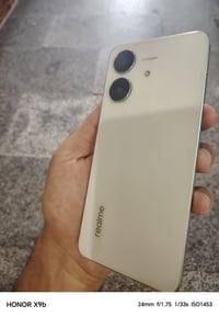 ريلمي • ١٢٨ • زعفرانية