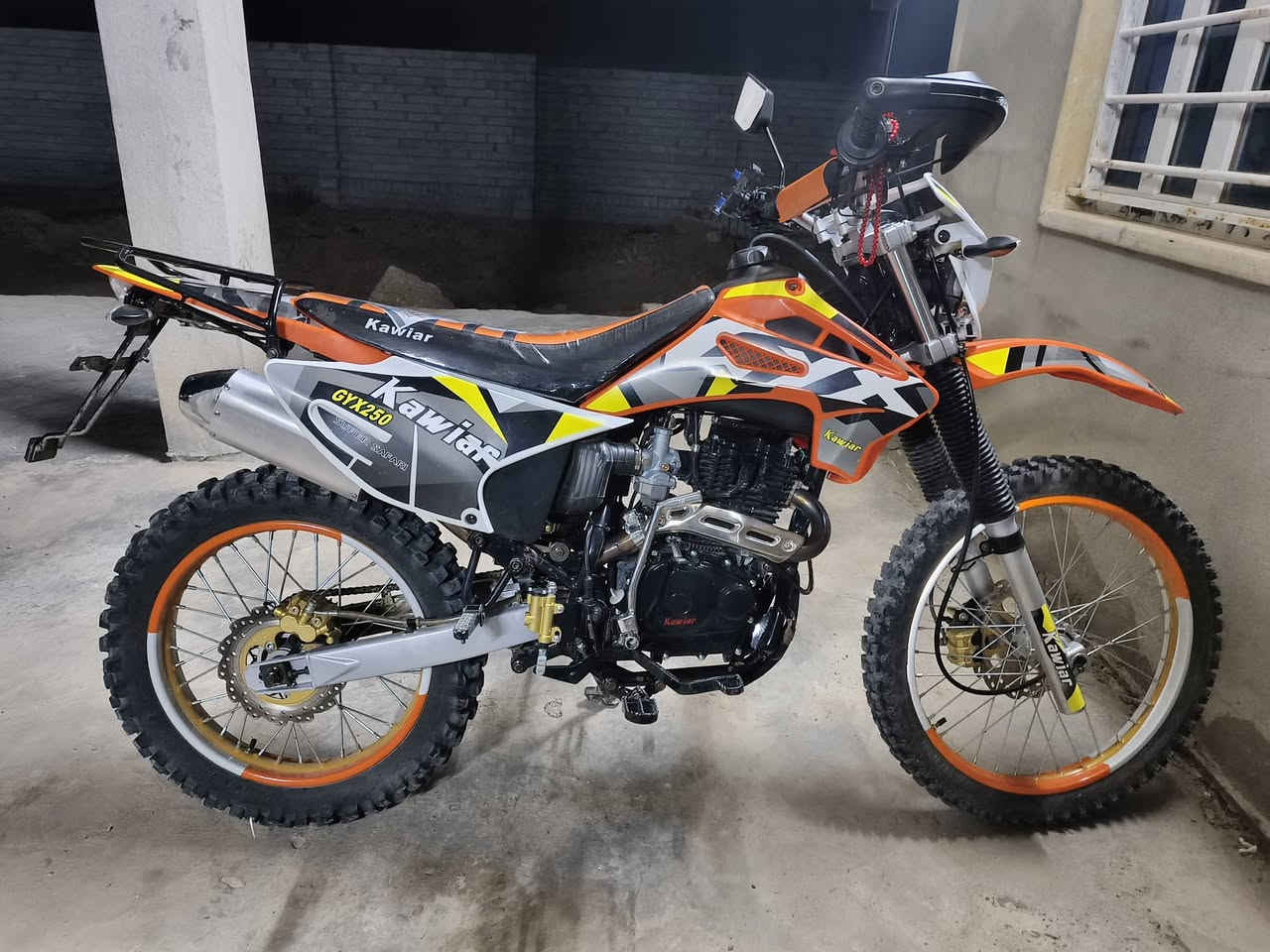 كاويار للبيع موديل 26محرك حجم  200  صارلو شهرين من مشدود سعرعل رقم***********
