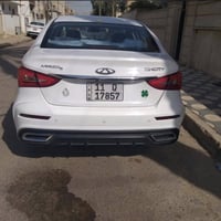 سياره شيري اريزو 5 بسمي ماشي 34موديل ٢٠٢٥ السياره نظفيه كلش وبعدهة بضم...