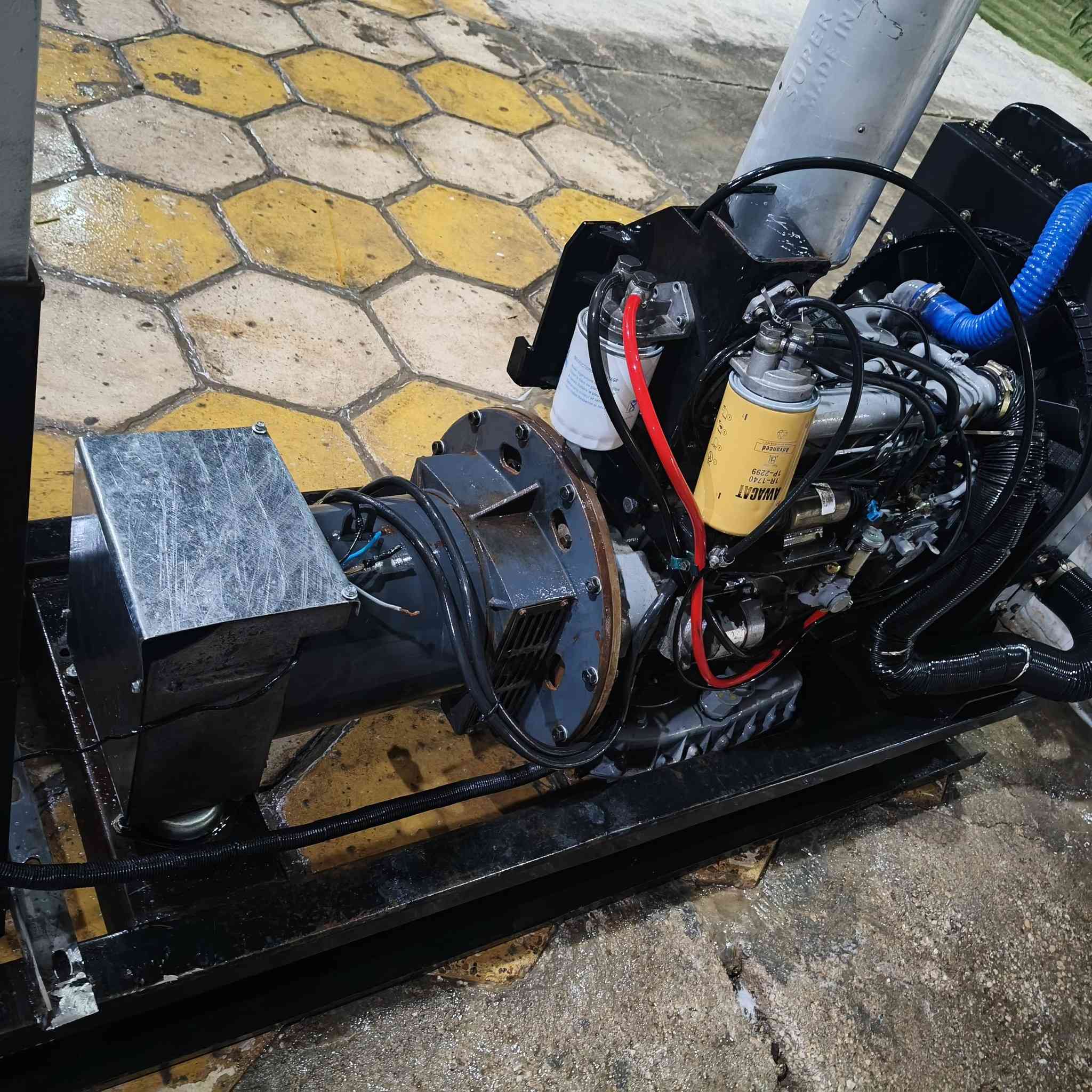 السلام عليكم مولده كابوته ياباني 4سلندر محرك اخو الزيرو ممفتوح ولابرغي 18كيفي توليد ايطالي نضام حمايه شاشه سعر 20 للستفسار ***********
