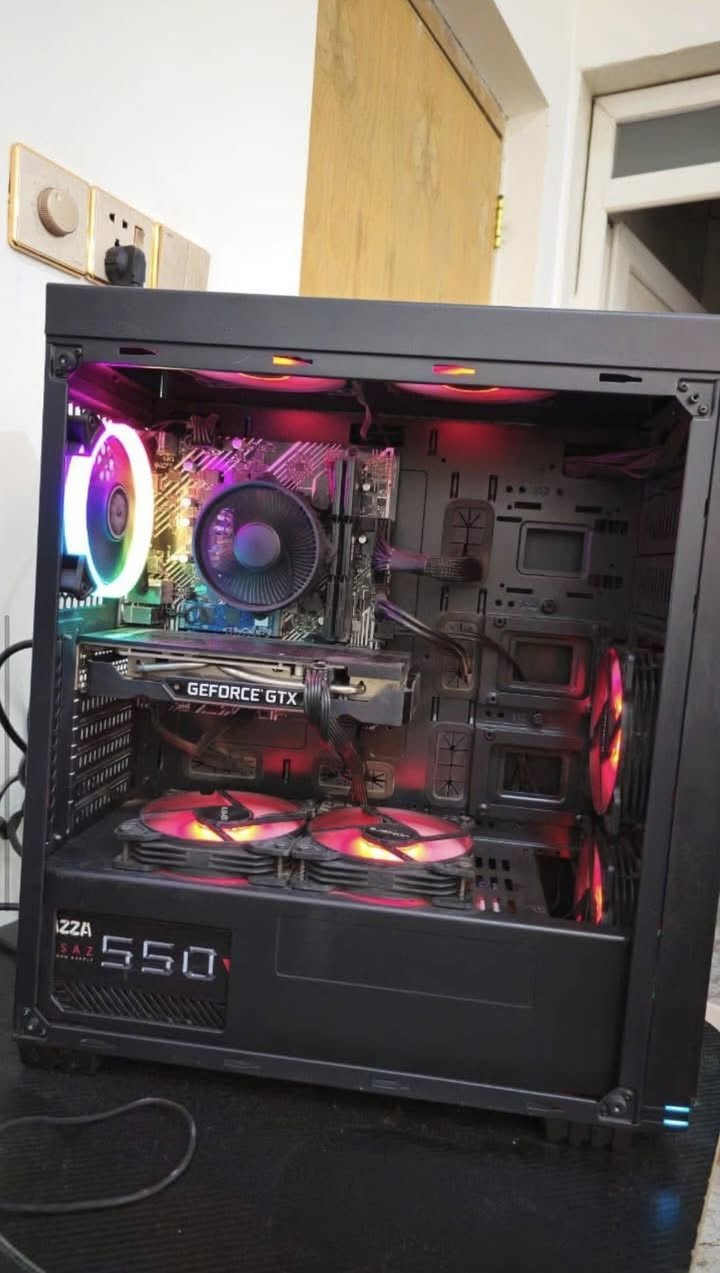 السلام عليكم تجميعه للبيع cpu i5 10400f
gpu gtx 1660super palit 6g
m.b h510m asus prime
Ram 2x8 16g 3200 Black Wolf
ssd m.2 512g hdd 500g
pus 550w azza case abko 7 fan
 وجوستك احترافي 
وسعره 600وبيها مجال بسيط  *********** 

عنواني الدوره حي الصحه
