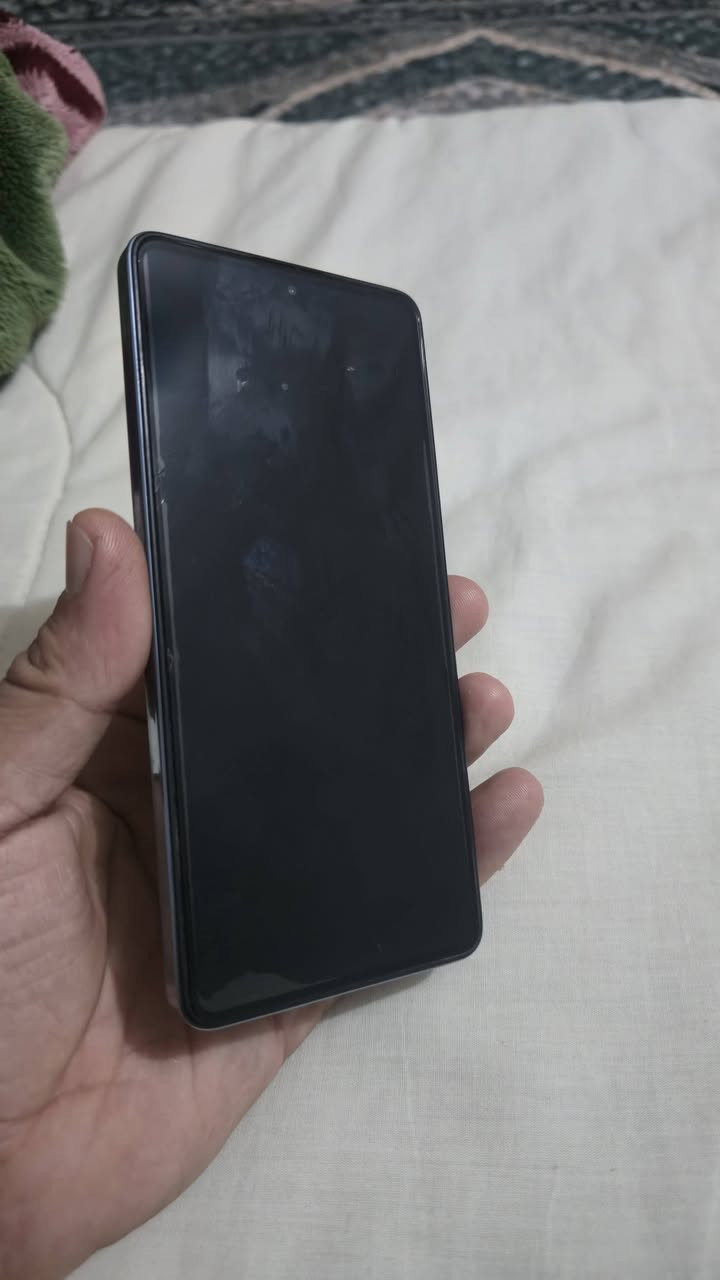 السلام عليكم جهاز انفنكس نوت30vip  للبيع السعر 200وبي مجال الرقم ***********
نظيف مابي كسر فقط هاي حمايه مال الشاشه
