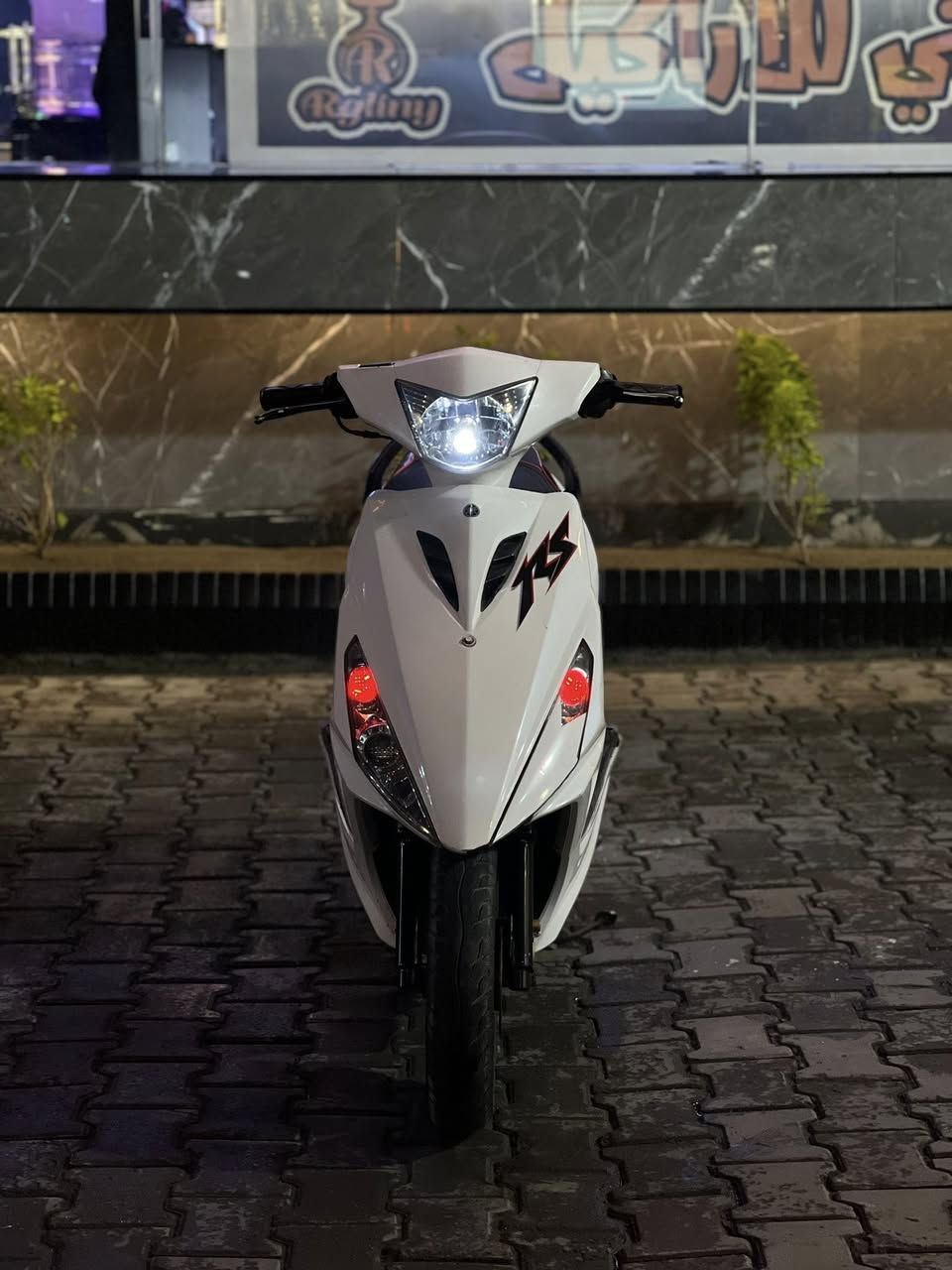 سلام عليكم شباب
⭕️للبيع فقط ماكس مضلع الدراجه رمبه طلعته قبل الاربعينه ب 3 ايام مكينته كلش قويه كلج خلفي رياضي البارحه سويتله ادامه غسل وخرز وفايبرات وكرزته تايرات جديد انه شديتهن ويل رياضي تايوان كشن رياضي لايت LED باتري جديد غراضه كله بلاديه ومختمه شرط الدراجه كله كفاله ماعدا نظافة الكفر 70‎%‎ 
متوازي على بيعته رايده ب 850 وبيه مجال 
مكاني كربلاء المقدسه الحر شارع الكابينات ***********
وشكرا ❤️
@إشارة
