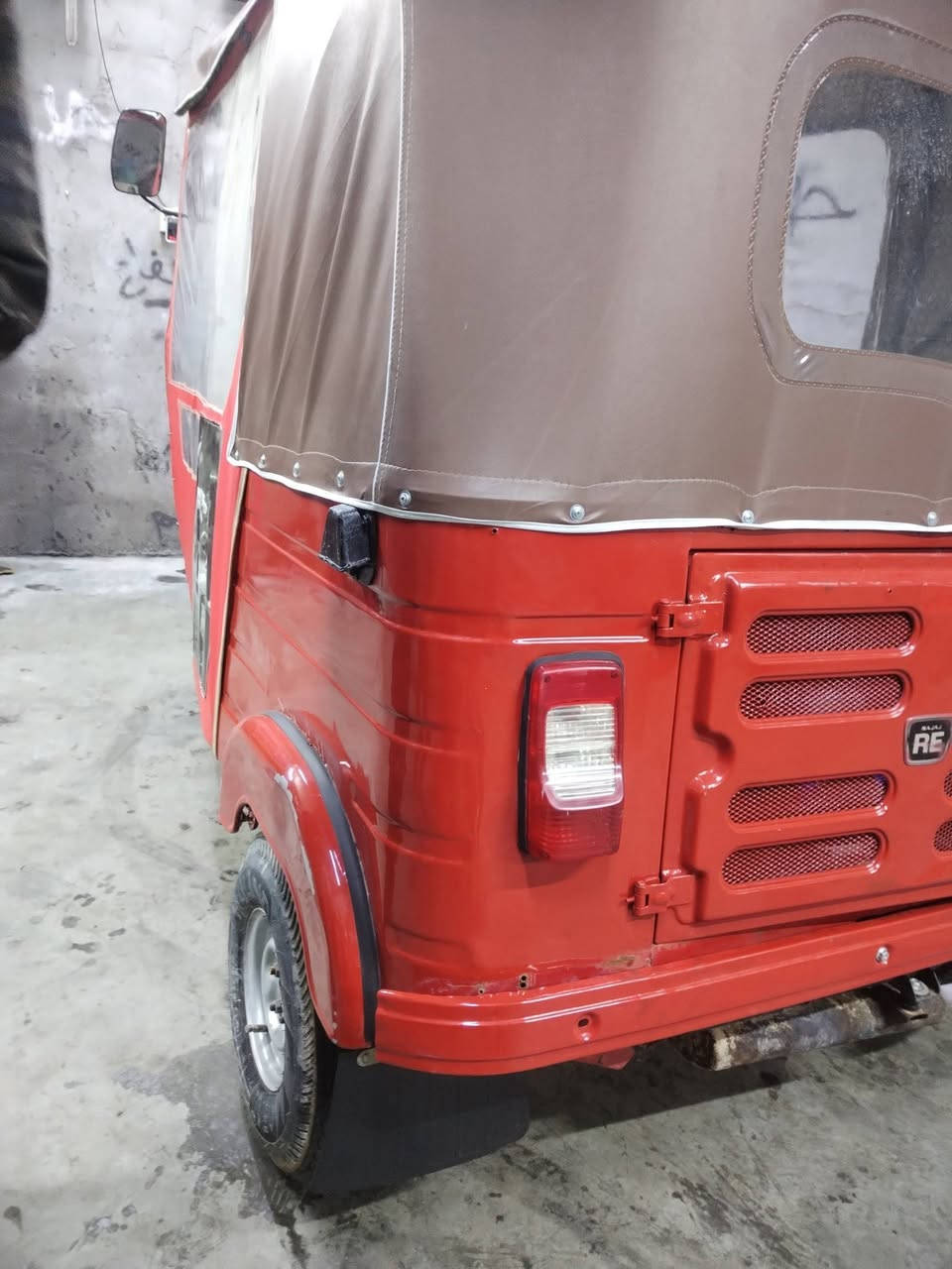 سلام عليكم ورحمة الله وبركاته متاح تكتك 18 محسوبه عله 19
تكتك كير مكينه خير من الله بوبشام رقم ***********
