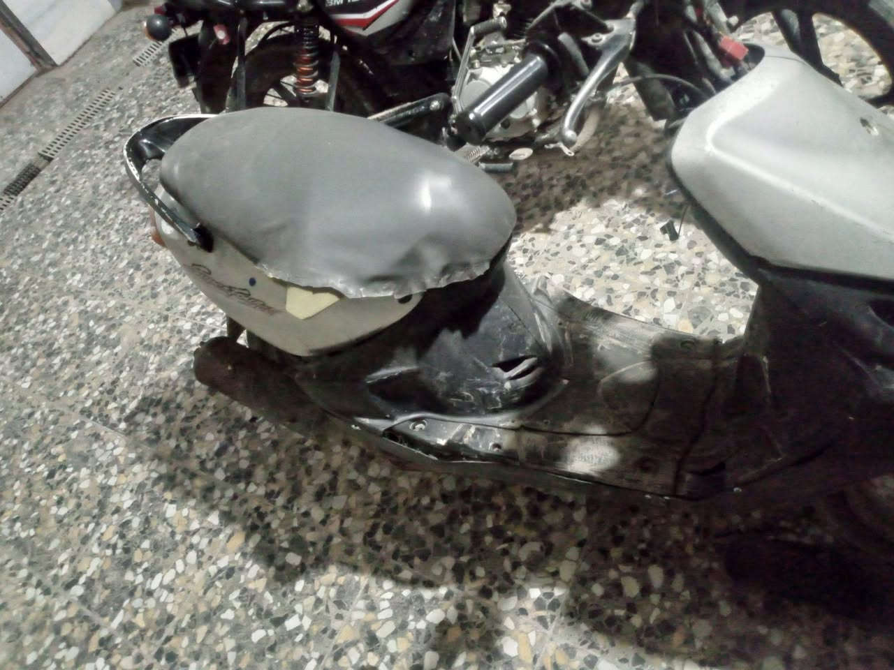 ماكس قجمه دراجه شغاله بغداد *********** السعر 190 وبيه مجال مو شراي لا تعبني
