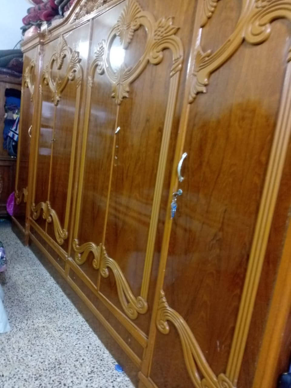 غرفه اخشاب تسكام ثقيل درجه اولى 
***********
