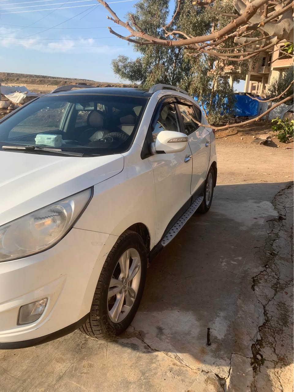 تكسون ٢٠١٠ بو فروتني سلايته پانورامايه زورا پاقژه مالي فقيري يه ، سياره يا من بخويه يا مالي يه  ج مصره ف تيدا نينه  ، تني هه كه تو بخو مصره فه كي ليبكه ي . دوو ده رگه هـ و جاملوغه ك دكه ل بوسته ك بن ره قه مي پشتي صبغن و سه ري بولندي تعديله…سنويي يا سه ر فه جويي  و يا سه رنافي من  ، ٤ وه ره قه غراميت سه ر دي به ر هينه برين، ٢٦٤ كم يا جويي  . عنوان دوميز..هه كه مشته ريبي  وه ره خاص يان په يوه نديي في ژماري بكه *********** دهوك, العراق
