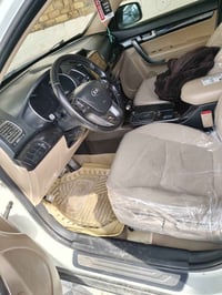 كيا سورينتو • ٢٠١٤ • ٧ راكب