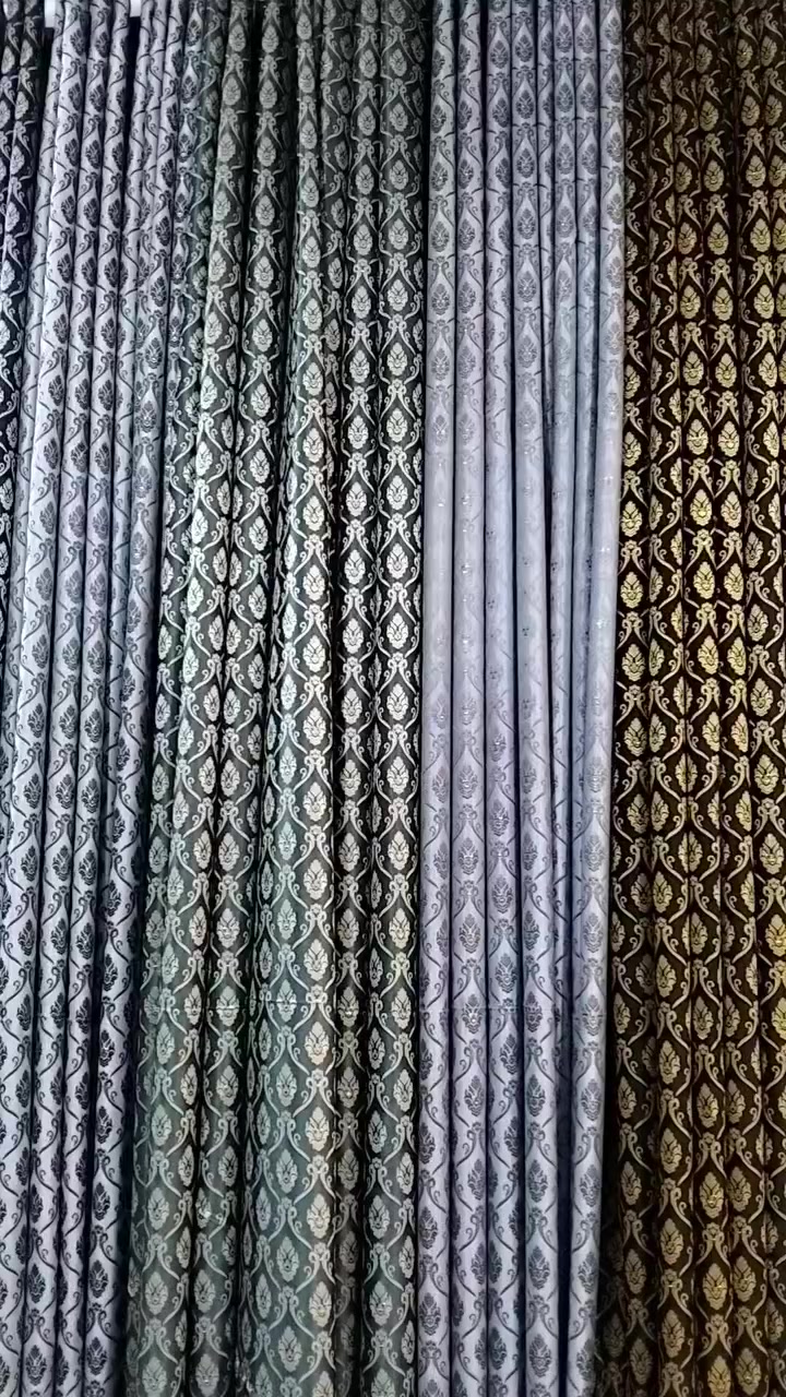 عرض خاص بردة سعر الجنطة ب13 جنطتين ب25
الارتفاع 3 متر و العرض كل قطعة متر ونص لحكو كمية قليلة 
بردة جاكار ثقيل ماء الذهب 
كشخة العيد يمنة وارخص تعالو وكل الهلا بيكم 
العنوان التحرير دور الجاهزة مقابيل محل كرزات حمودي يوجد توصيل ***********
